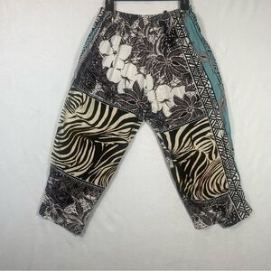 Jams World Zebiscus Capri Pants Size Medium